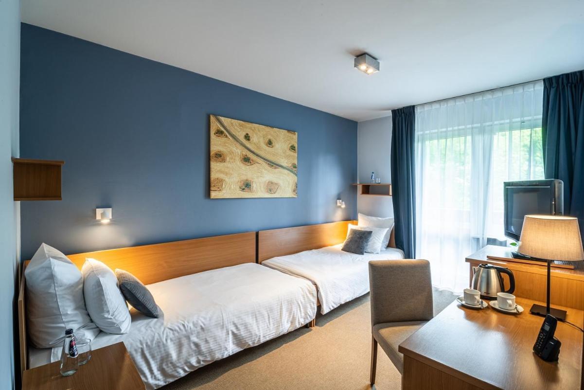 Hotel Nawigator ชซาฟนีซา ภายนอก รูปภาพ