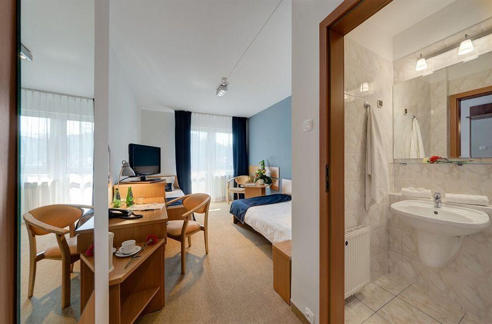 Hotel Nawigator ชซาฟนีซา ภายนอก รูปภาพ